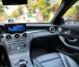 Mercedes-Benz C300 2020 - Màu đỏ