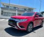Mitsubishi Outlander 2022 - Xe màu đỏ