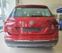 Volkswagen Tiguan 2022 - Màu đỏ Ruby xe có sẵn giao ngay không phải chờ, khuyến mãi tốt cho khách hàng đặt xe - LH Ms Minh Thư