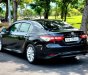 Toyota Camry 2021 - Xe màu đen sáng trọng, giá 1 tỷ 070tr