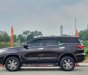 Toyota Fortuner 2019 - xe màu đen 