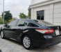 Toyota Camry 2021 - Xe màu đen huyền bí, sang trọng