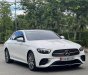 Mercedes-Benz E300 2022 - Màu trắng, nội thất nâu