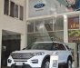 Ford Explorer 2022 - Xe màu trắng