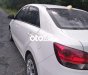 Kia Soluto MT 2019 - Cần bán gấp Kia Soluto MT năm 2019, màu trắng xe gia đình, giá chỉ 330 triệu