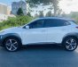 Hyundai Kona 2017 - Cần bán gấp Hyundai Kona bản 1.6 Turbo đăng ký 2017 ít sử dụng, spa xịn sò, hồ sơ chính chủ