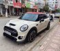 Mini Cooper S 2016 - Cần bán gấp Mini Cooper S 3 cửa sản xuất 2016, màu trắng