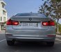 BMW 320i 2013 - Cần bán gấp BMW 320i sản xuất 2013, màu bạc, giá tốt