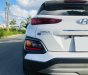 Hyundai Kona 2017 - Cần bán gấp Hyundai Kona bản 1.6 Turbo đăng ký 2017 ít sử dụng, spa xịn sò, hồ sơ chính chủ