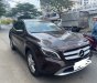 Mercedes-Benz GLA 200 2016 - Cần bán gấp xe Mercedes-Benz GLA 200 năm 2016, màu nâu, xe cực đẹp ít chạy mới 99%