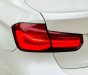 BMW 330i      2016 - Cần bán lại xe BMW 320i năm 2016, màu trắng, xe nhập, giá 955tr