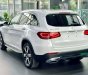 Mercedes-Benz GLC 200 2022 - Bán ô tô Mercedes-Benz GLC 200 4Matic năm 2022, màu trắng, rất nhiều quà tặng hấp dẫn