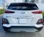 Hyundai Kona 2017 - Cần bán gấp Hyundai Kona bản 1.6 Turbo đăng ký 2017 ít sử dụng, spa xịn sò, hồ sơ chính chủ