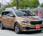 Kia Sedona 2018 - Xe màu nâu xe gia đình