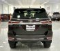 Toyota Fortuner 2017 - Cần bán lại xe siêu đẹp. Số sàn, máy dầu, 1 chủ từ đầu, hỗ trợ bank 60-70%, liên hệ giá tốt