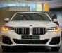 BMW 530i 2022 - Xe màu trắng