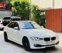 BMW 320i 2014 - Màu trắng, giá cực tốt