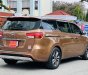 Kia Sedona 2018 - Xe màu nâu xe gia đình