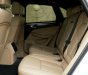 Porsche Macan 2016 - Trắng, nội thất kem