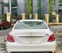 Mercedes-Benz C200 2016 - Cần bán xe trắng/kem - Xe cá nhân sử dụng biển số TP + hồ sơ giấy tờ đầy đủ + tặng thẻ chăm xe 1 năm