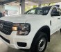 Ford Ranger 2022 - 2 cầu, số sàn - Đủ màu giá siêu ưu đãi, giảm sâu tiền mặt, tặng full phụ kiện - Hỗ trợ lăn bánh giao xe tận nơi