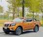 Nissan Navara 2020 - Màu cam cực đẹp