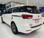 Kia Sedona 2018 - Trắng, nội thất đen kem - Miễn phí 100% thuế trước bạ - Tặng ngay 1 miếng vàng thần tài khi mua xe trong tháng