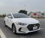 Hyundai Elantra 2018 - Màu trắng xe gia đình