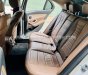 Mercedes-Benz E200 2019 - Màu trắng, nội thất nâu