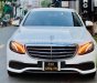 Mercedes-Benz E200 2019 - Màu trắng, nội thất nâu