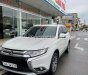 Mitsubishi Outlander 2018 - Màu trắng số tự động