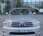 Toyota Fortuner 2011 - Màu bạc, xe nhập