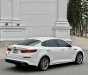 Kia Optima 2020 - Màu trắng giá cạnh tranh