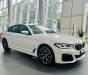 BMW 520i 2022 - Xe giao ngay, ưu đãi tiền mặt hấp dẫn đầu năm mới, tặng kèm bộ quà tặng phụ kiện full theo xe