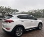 Hyundai Tucson 2018 - Cần bán lại xe màu trắng