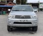 Toyota Fortuner 2010 - Màu bạc số tự động