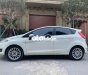Ford Fiesta   đời cao Hatback màu trắng 2016 - Ford Fiesta đời cao Hatback màu trắng