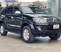 Toyota Fortuner 2011 - Màu đen, giá chỉ 425 triệu