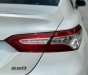 Toyota Camry 2019 - Xe màu trắng, nhập khẩu