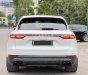 Porsche Cayenne 2018 - Bán xe màu trắng