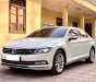 Volkswagen Passat 2017 - Màu trắng, nhập khẩu