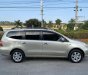 Nissan Grand livina 2011 - Màu vàng chính chủ