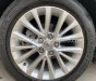 Toyota Camry 2018 - Đẹp xuất sắc, 5 lốp theo xe