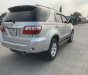 Toyota Fortuner 2010 - Chủ xe đi ít giữ gìn