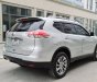 Nissan X trail 2016 - Hỗ trợ trả góp 70%, xe đẹp, giá tốt giao ngay