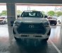 Toyota Hilux 2023 - Màu trắng giao ngay