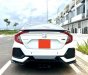 Honda Civic 2019 - Màu trắng, giá chỉ 645 triệu