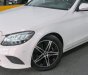 Mercedes-Benz C180 2020 - Màu trắng, nội thất đen