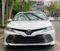 Toyota Camry 2020 - Màu trắng