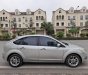 Ford Focus 2010 - Xe màu bạc